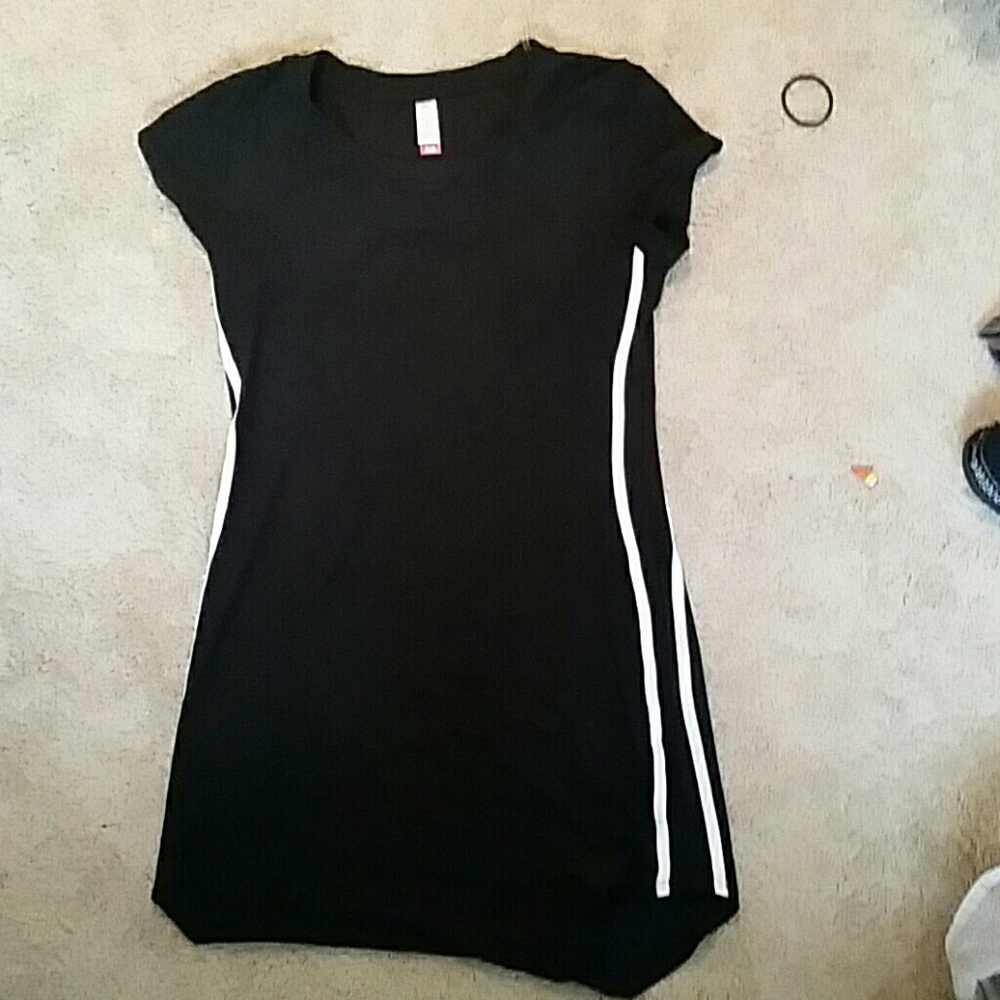 Black body con dress w/ 2 white stripes down sides